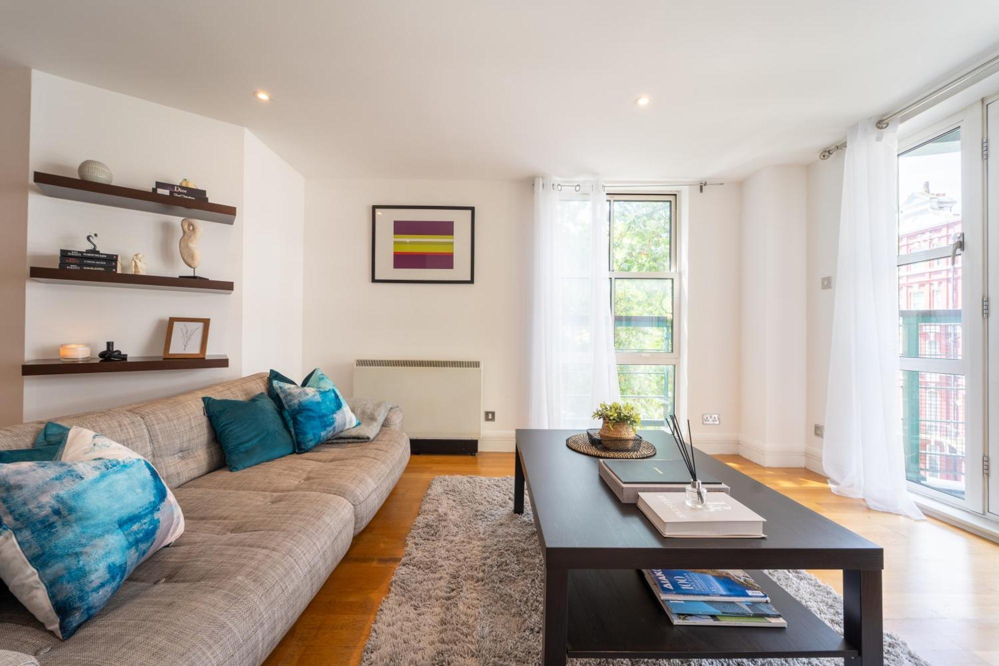 Appartamento 2br Flat With Parking In