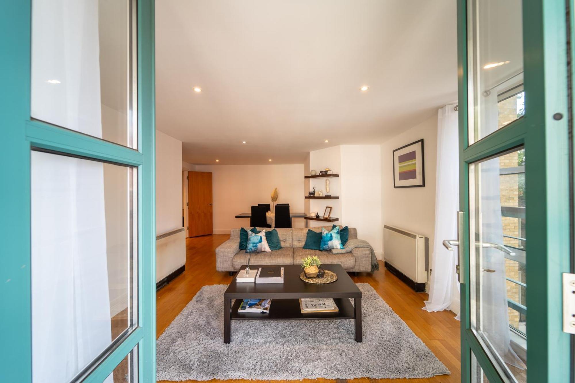 2br Flat With Parking In Appartamento *