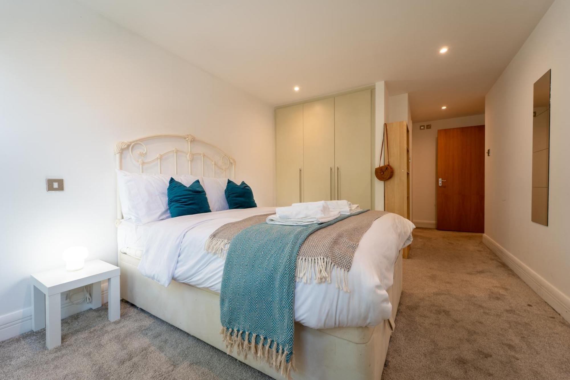 Appartamento 2br Flat With Parking In Londra